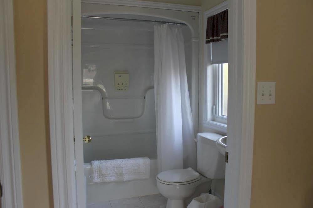 Mackenzie House B&B By Elevate Rooms Port Hawkesbury Zewnętrze zdjęcie
