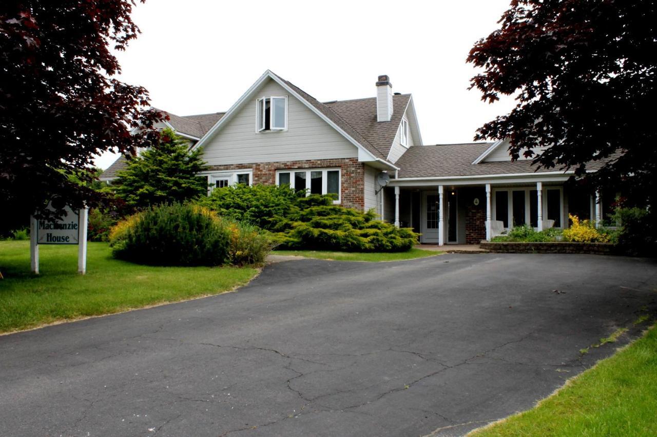 Mackenzie House B&B By Elevate Rooms Port Hawkesbury Zewnętrze zdjęcie
